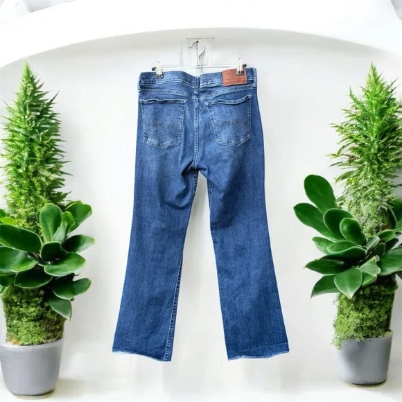 Lucky Brand Sweet Mid Rise Boot Cut Jeans Size 10/30 - Picture 2 of 2